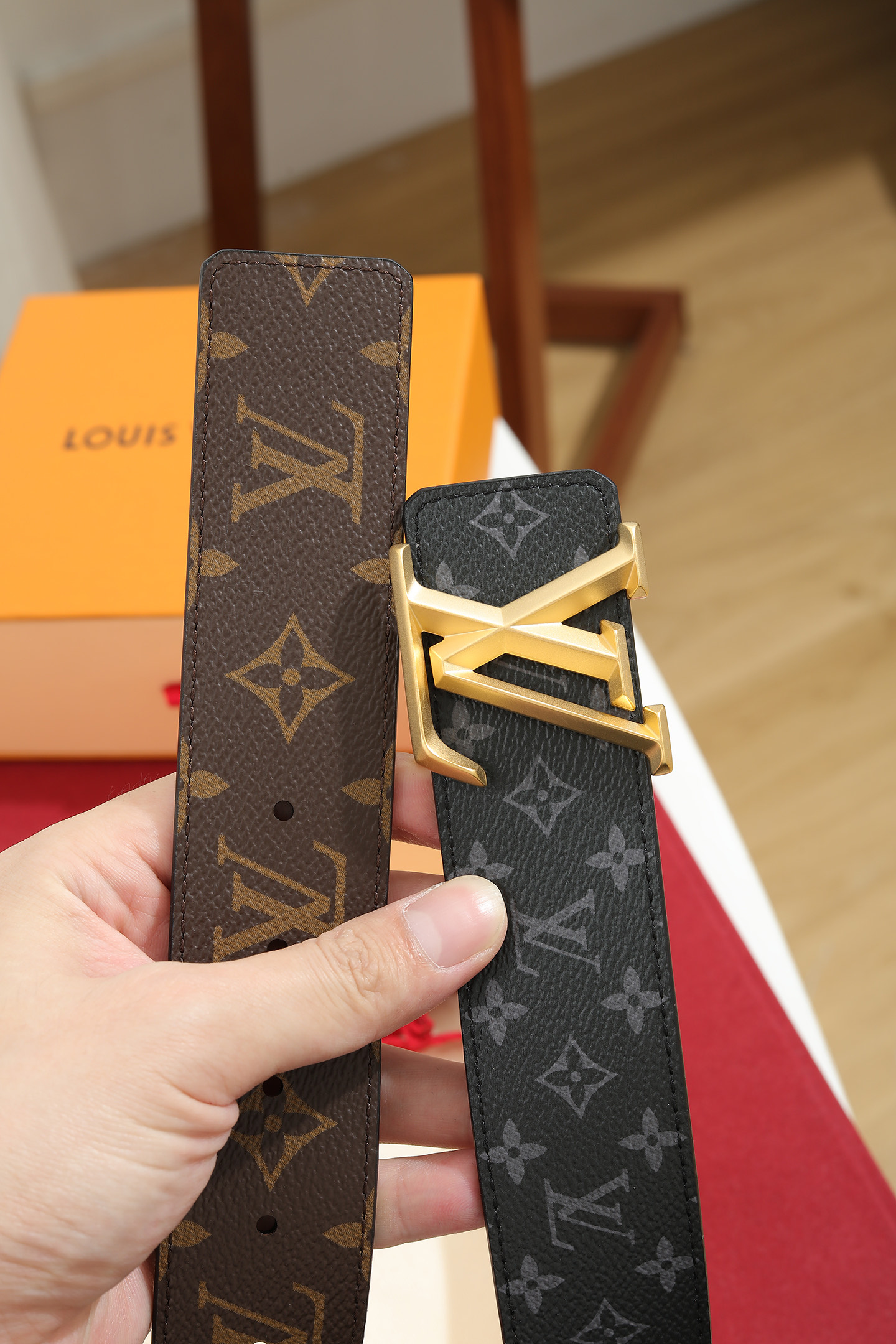 LV A貨男款 Monogram Eclipse 經典LV扣頭皮帶 商務百搭款