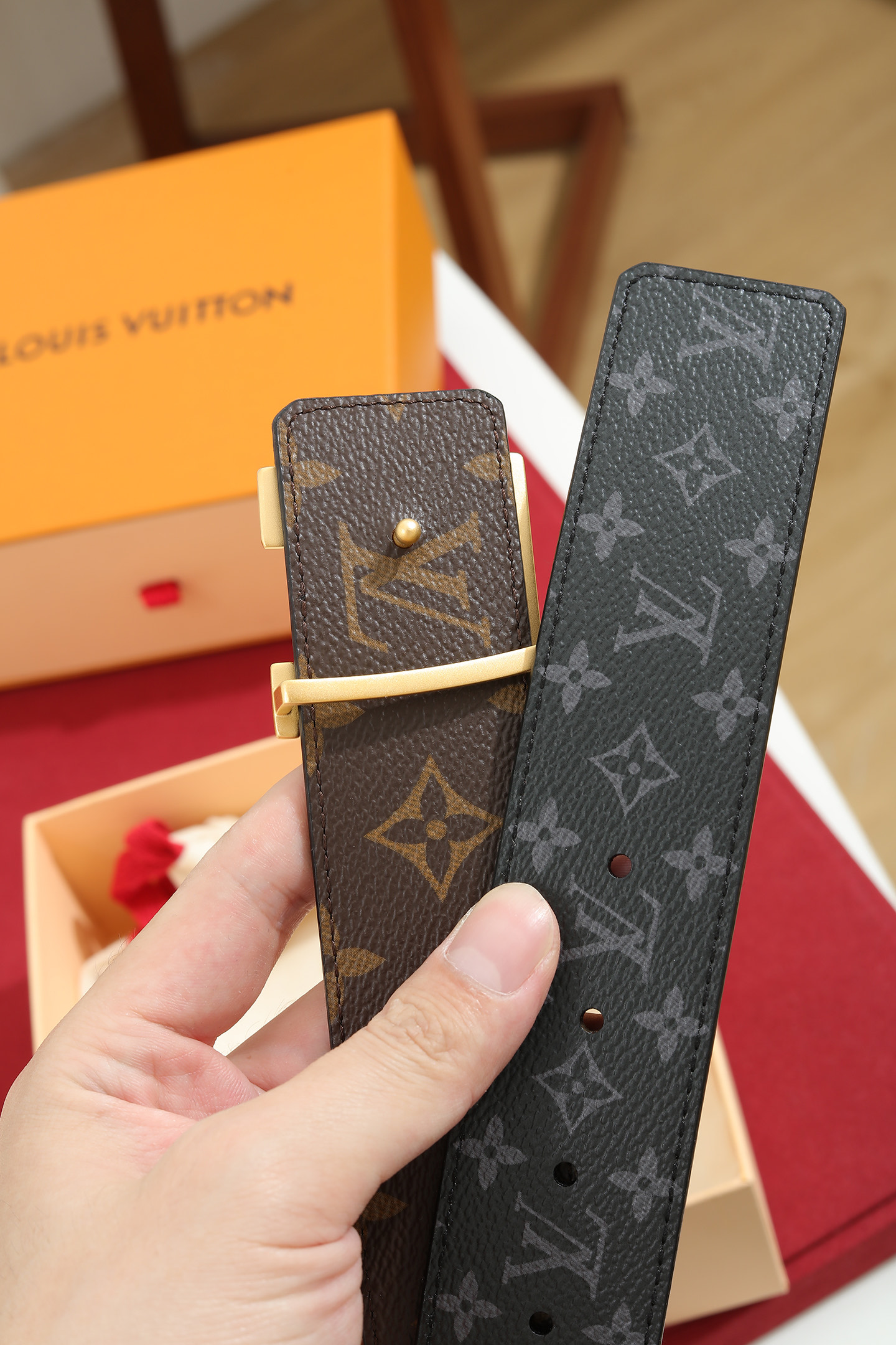 LV A貨男款 Monogram Eclipse 經典LV扣頭皮帶 商務百搭款