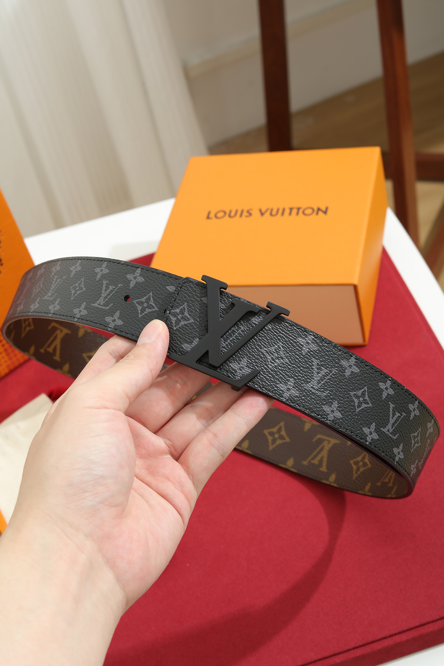 LV 一比一男款 Monogram Eclipse 黑色LV扣頭皮帶 潮流百搭款