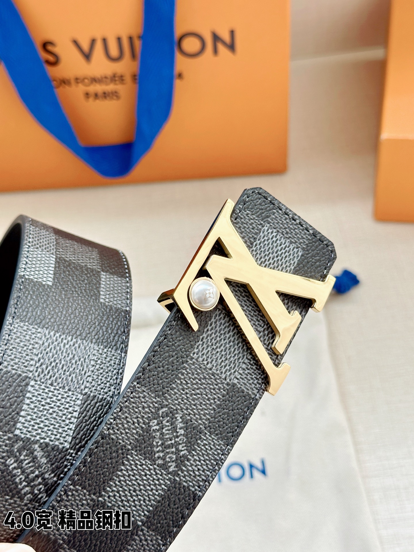 LV 原單男款 Damier Graphite 珍珠LV扣頭皮帶 商務時尚款| 12 LV 原單男款 Damier Graphite 珍珠LV扣頭皮帶 商務時尚款