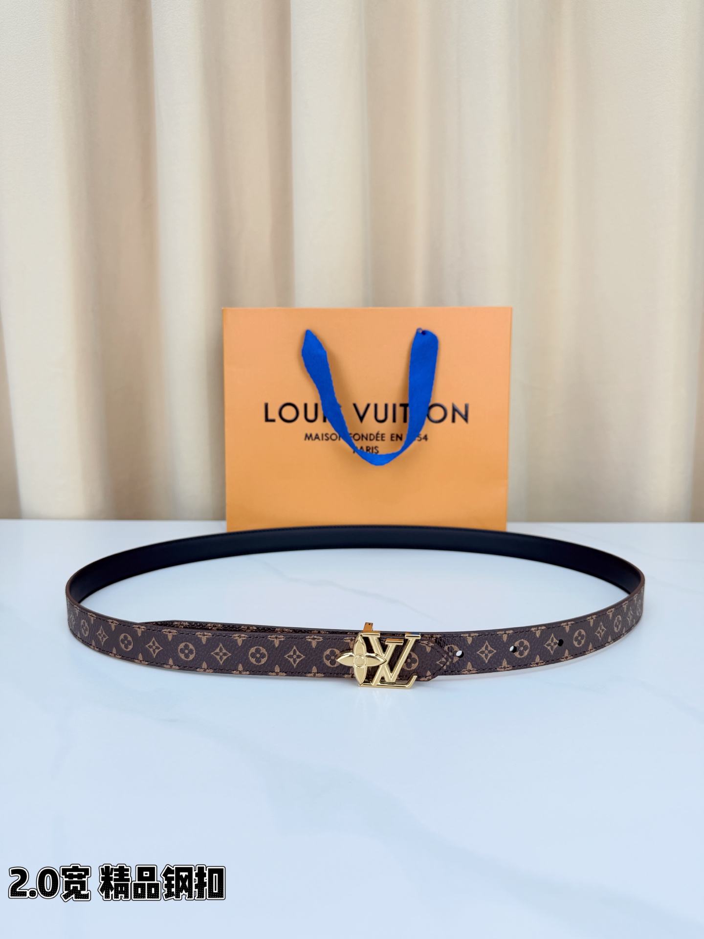 LV 高仿女款 Monogram 細版金扣腰帶 百搭氣質款
