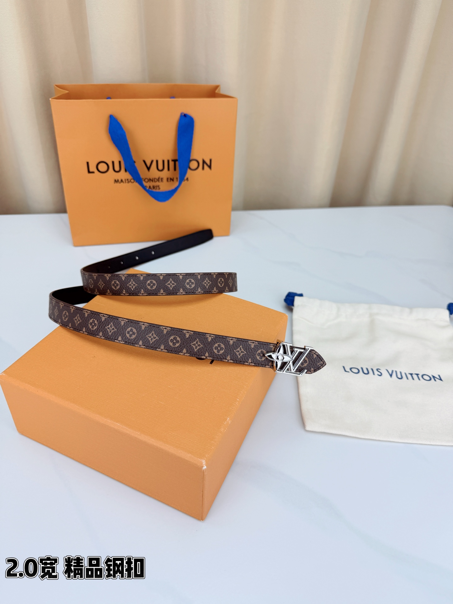 LV 高仿女款 Monogram 細版金扣腰帶 百搭氣質款| 12 LV 高仿女款 Monogram 細版金扣腰帶 百搭氣質款