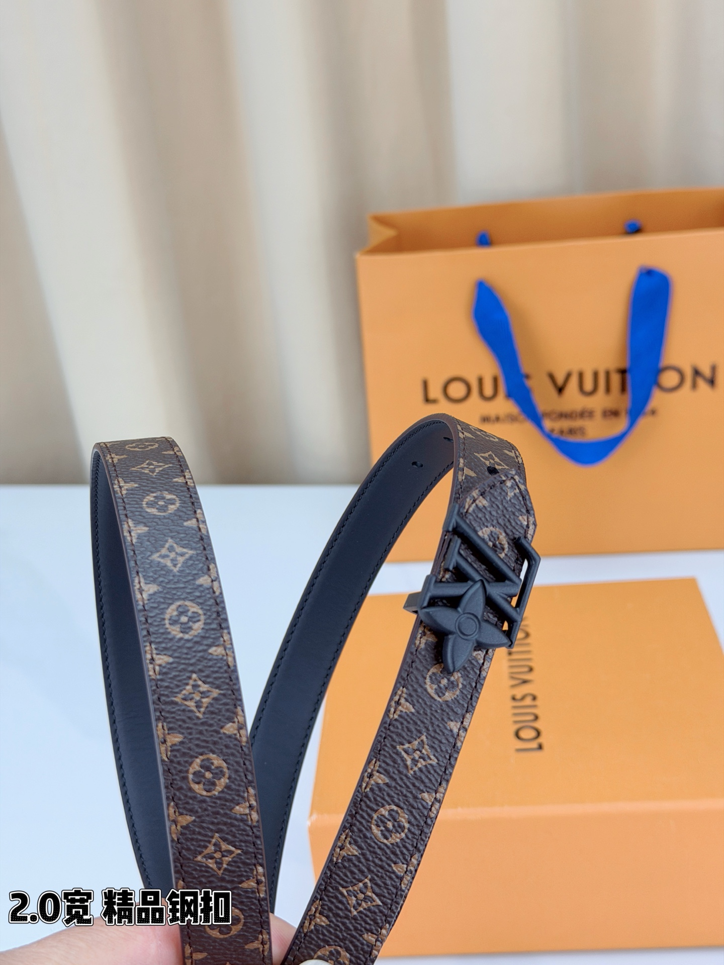 LV 高仿女款 Monogram 細版金扣腰帶 百搭氣質款| 7 LV 高仿女款 Monogram 細版金扣腰帶 百搭氣質款