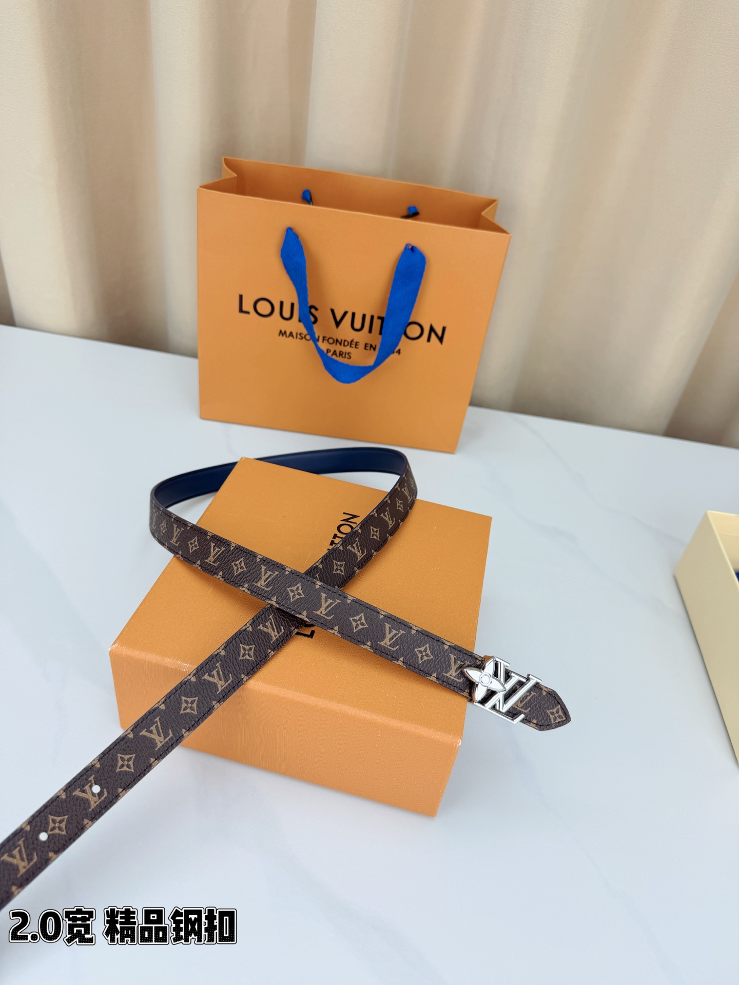 LV 原單女款 Monogram 細版黑扣腰帶 時尚百搭款| 12 LV 原單女款 Monogram 細版黑扣腰帶 時尚百搭款