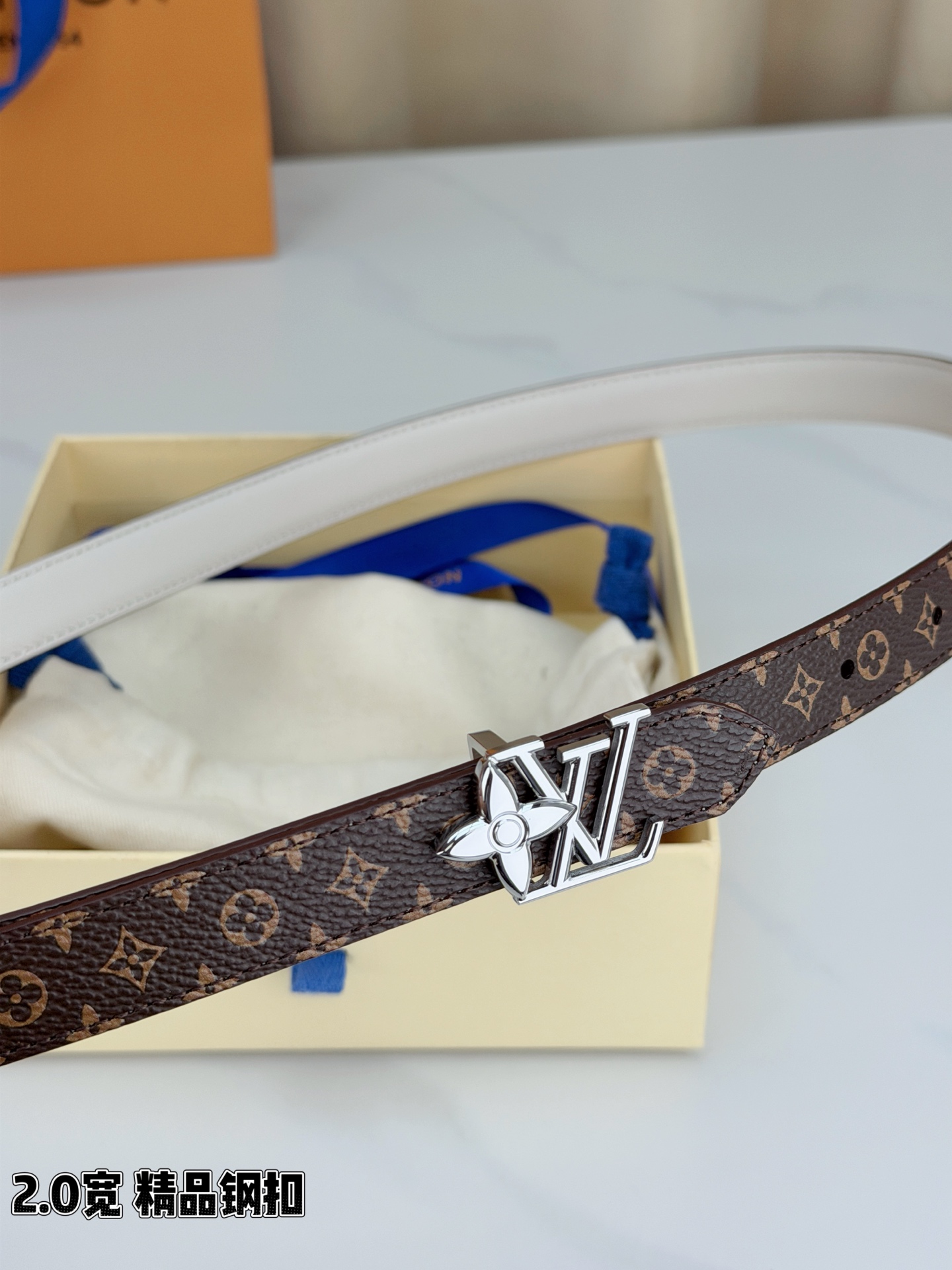 LV 一比一女款 Monogram 細版銀扣腰帶 氣質穿搭款