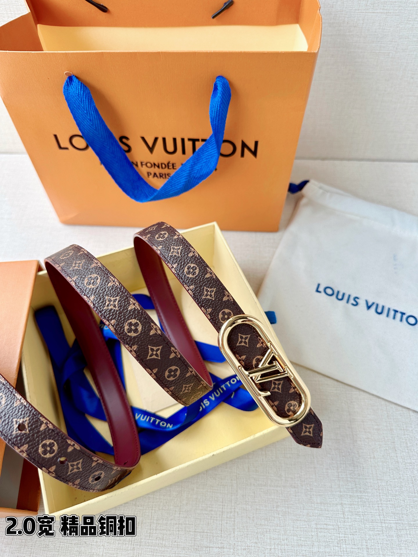LV 復刻女款 Monogram 橢圓LV扣細版腰帶 優雅百搭款| 12 LV 復刻女款 Monogram 橢圓LV扣細版腰帶 優雅百搭款
