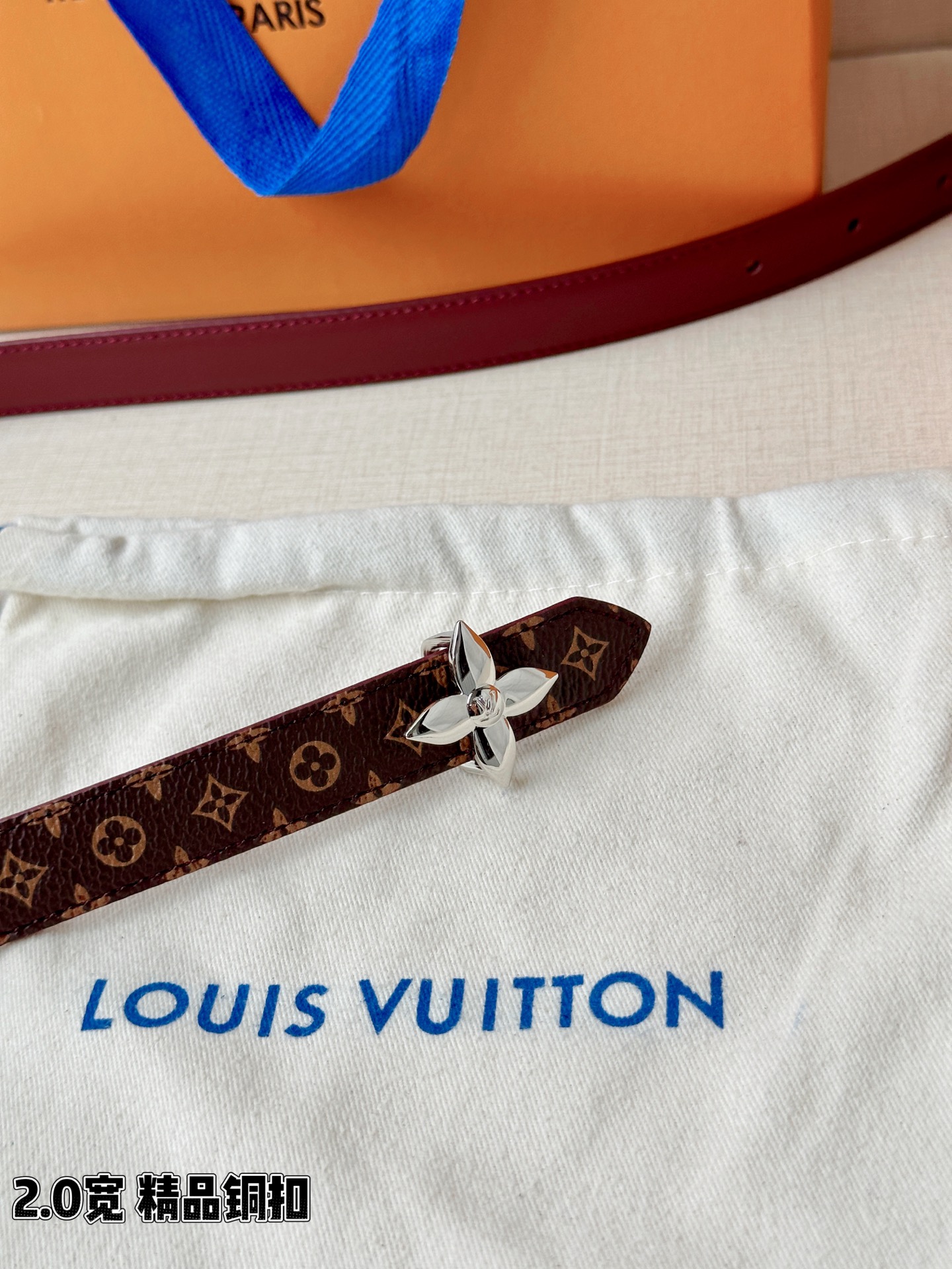 LV 一比一女款 Monogram 花朵扣細版腰帶 氣質穿搭款