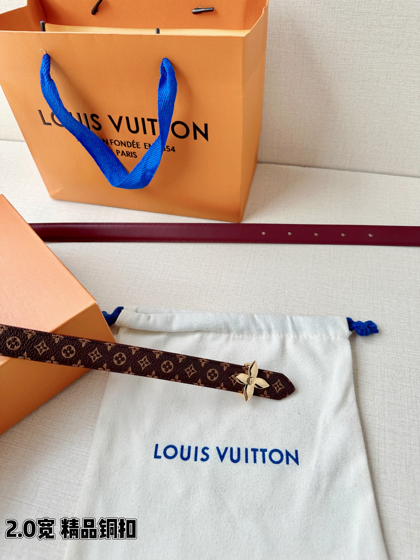 LV 一比一女款 Monogram 花朵扣細版腰帶 氣質穿搭款