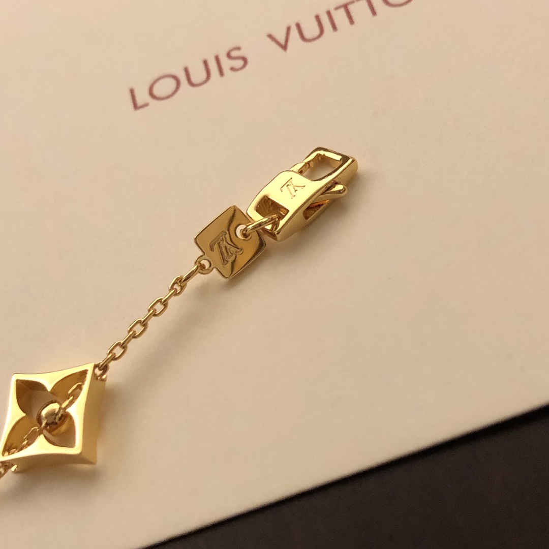 LV高仿花纹链条手链Monogram设计时尚百搭饰品