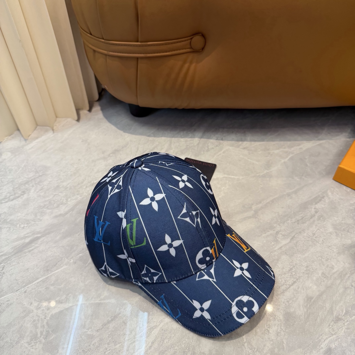 LV 原單 男/女款 深藍滿版老花棒球帽 經典潮流款| 9 LV 原單 男/女款 深藍滿版老花棒球帽 經典潮流款