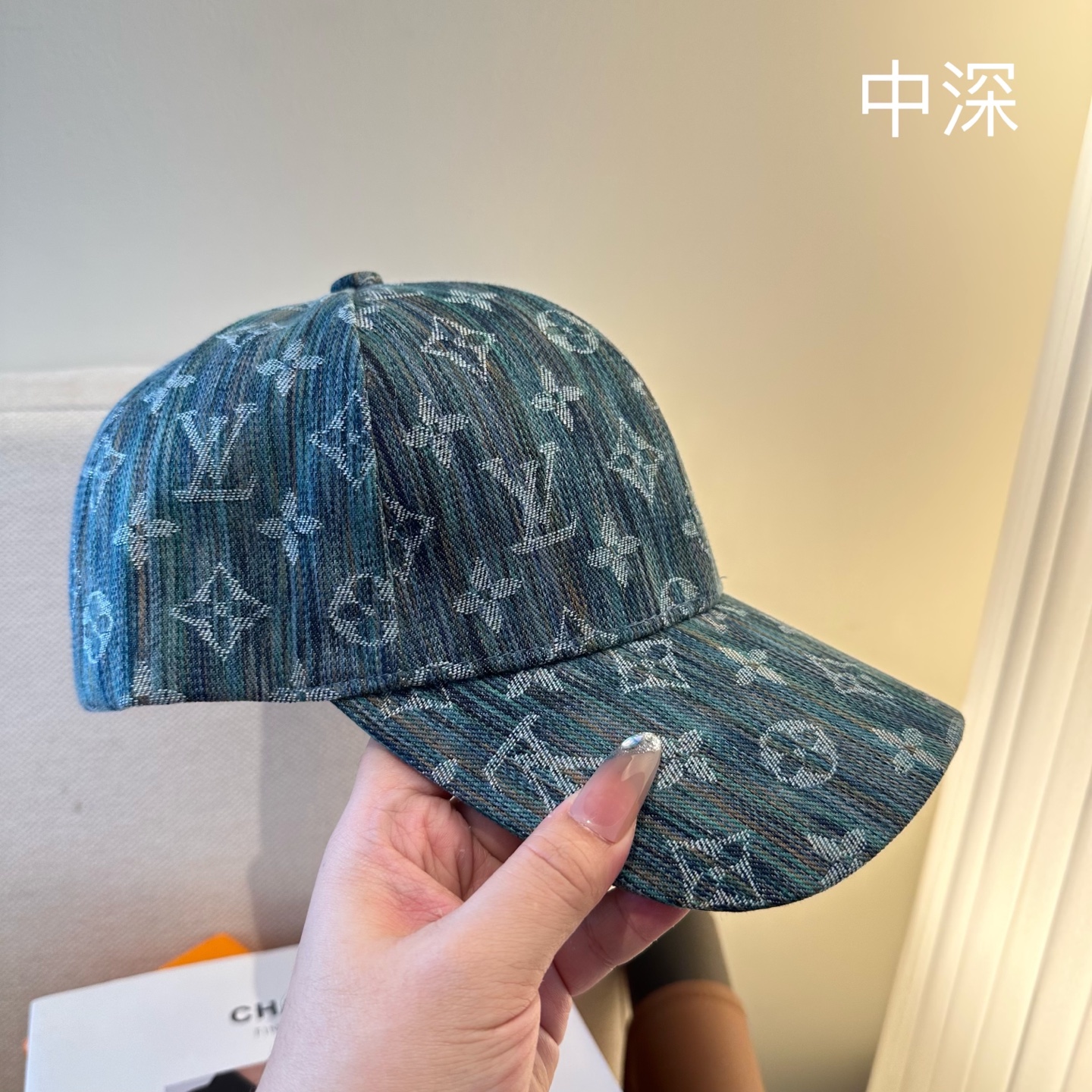 LV 原單 男/女款 深藍漸層老花棒球帽 個性時尚款