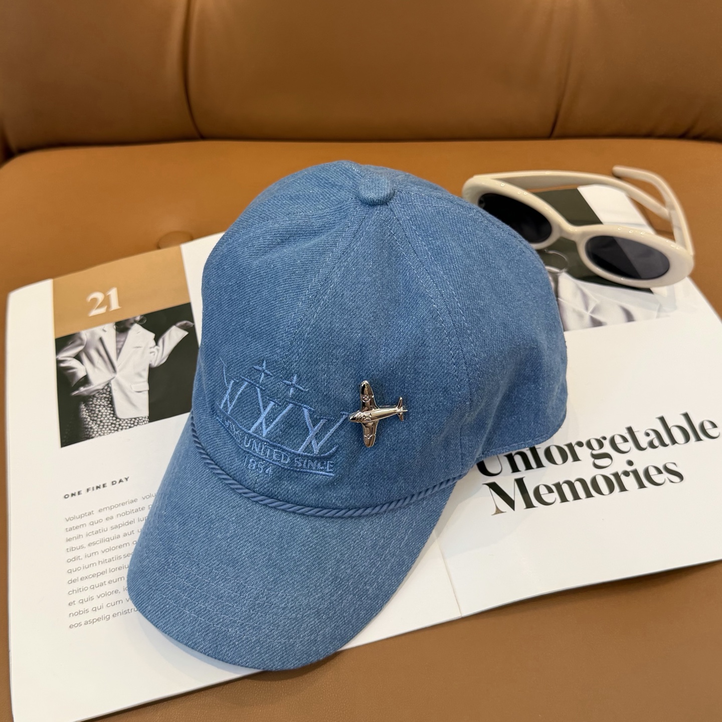 LV 高仿 男女款 丹寧飛機裝飾棒球帽 水洗藍休閒百搭款| 9 LV 高仿 男女款 丹寧飛機裝飾棒球帽 水洗藍休閒百搭款