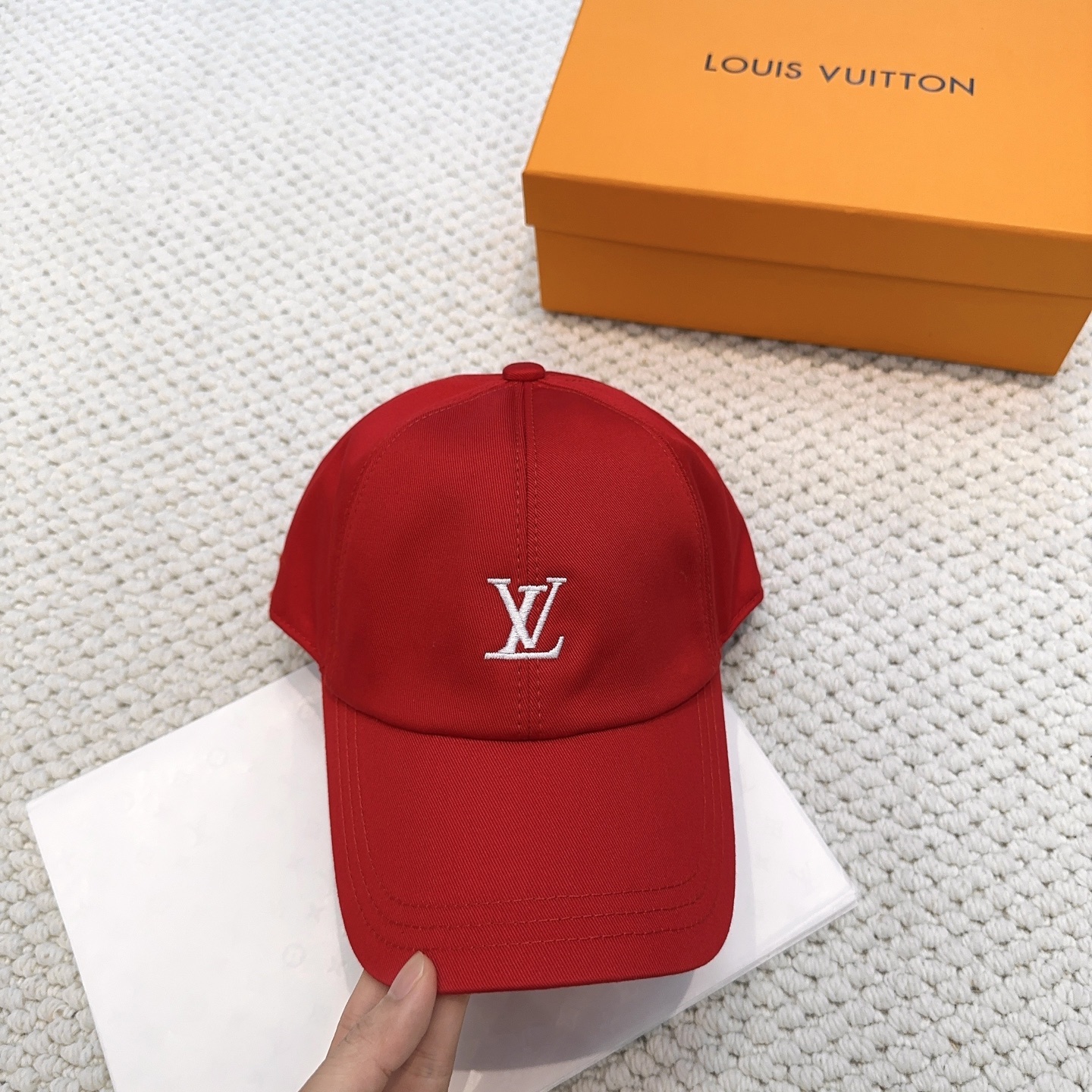 LV棒球帽男女一比一紅色刺繡LOGO休閒百搭鴨舌帽潮流戶外帽子