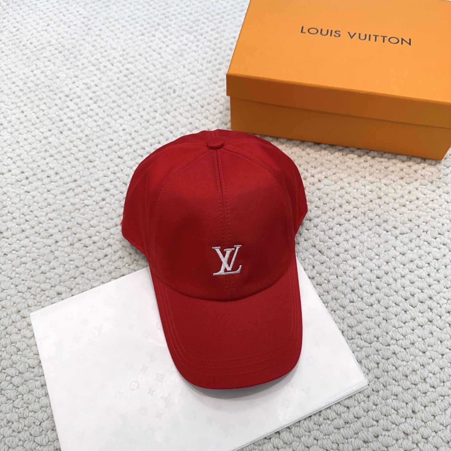 LV棒球帽男女一比一紅色刺繡LOGO休閒百搭鴨舌帽潮流戶外帽子| 9 LV棒球帽男女一比一紅色刺繡LOGO休閒百搭鴨舌帽潮流戶外帽子