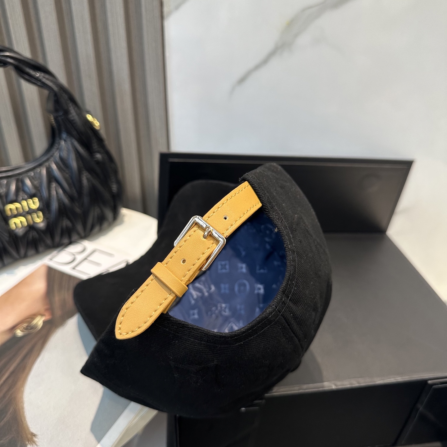 LV 高仿 黑色老花壓紋棒球帽 經典百搭款