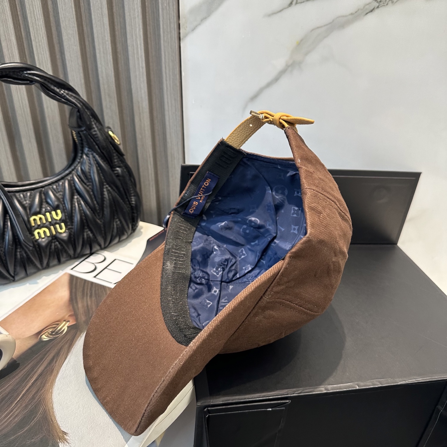 LV 一比一 棕色老花壓紋棒球帽 復古休閒款