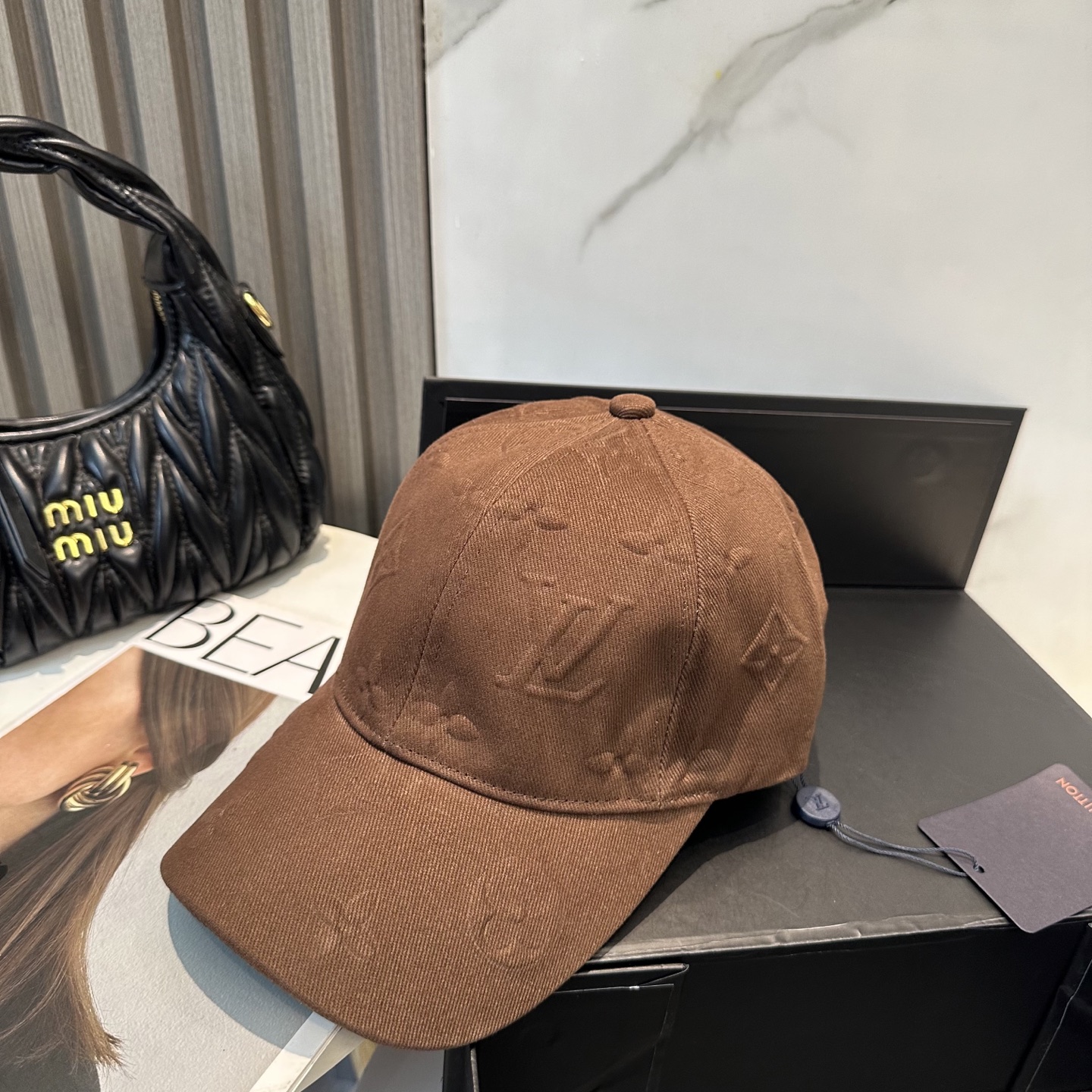 LV 一比一 棕色老花壓紋棒球帽 復古休閒款