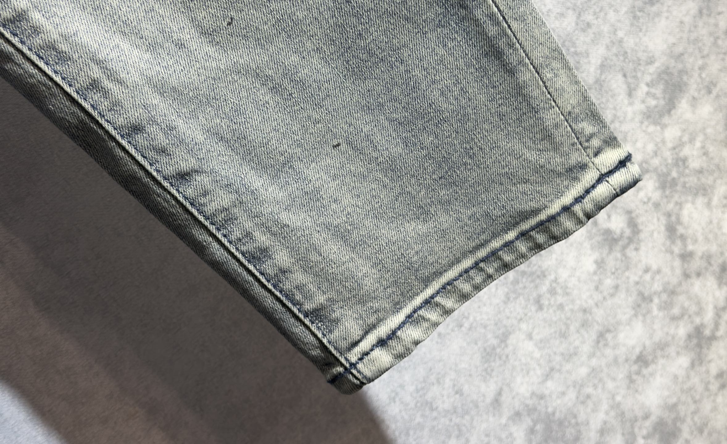 LV一比一男士牛仔褲藍色貼布刺繡休閒款