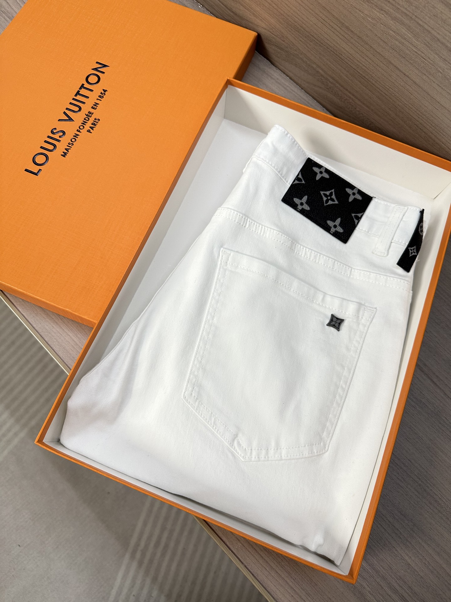 LV A貨男士牛仔長褲白色簡約百搭直筒款