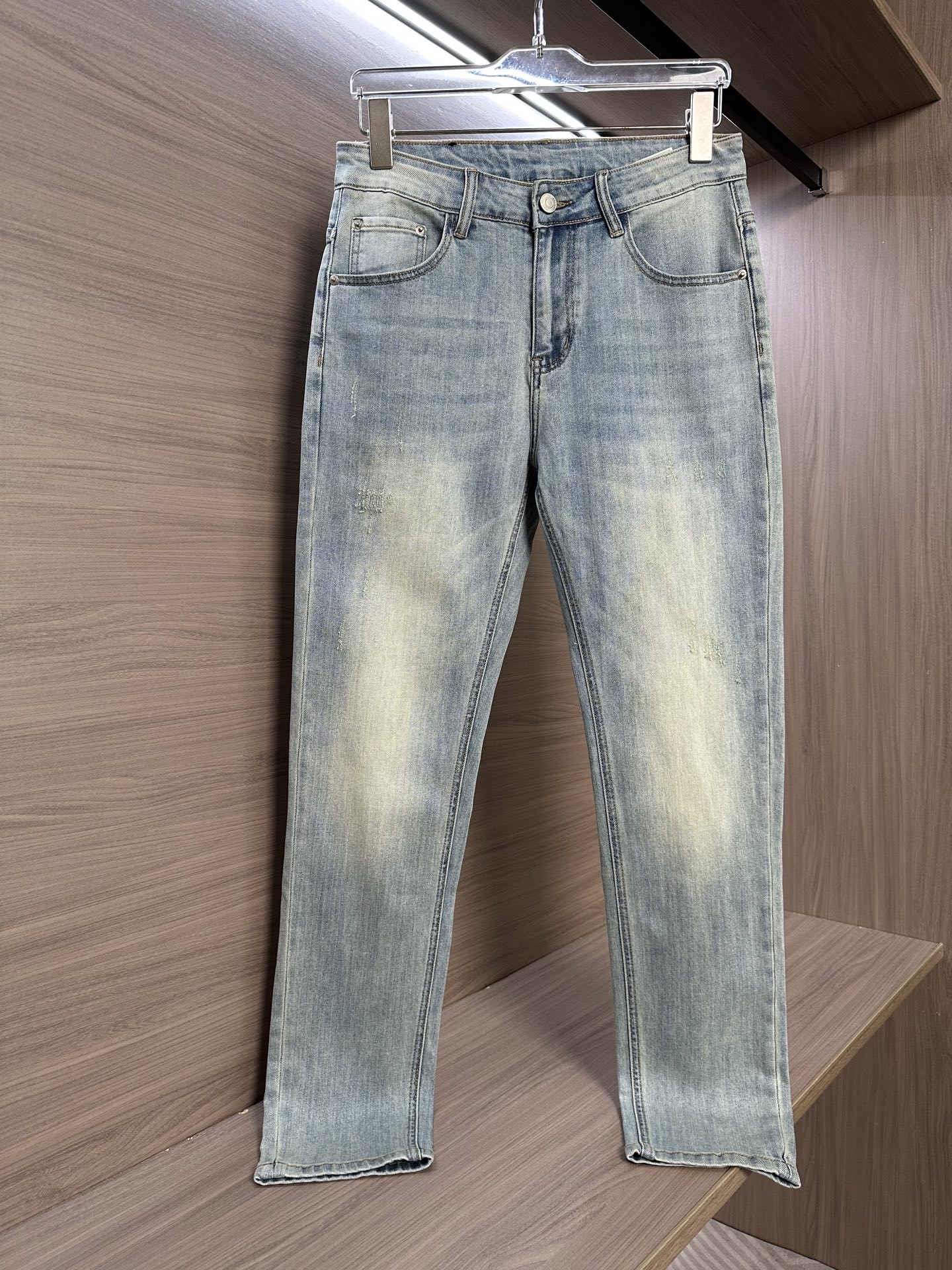 LV一比一男士牛仔褲淺藍復古水洗休閒款