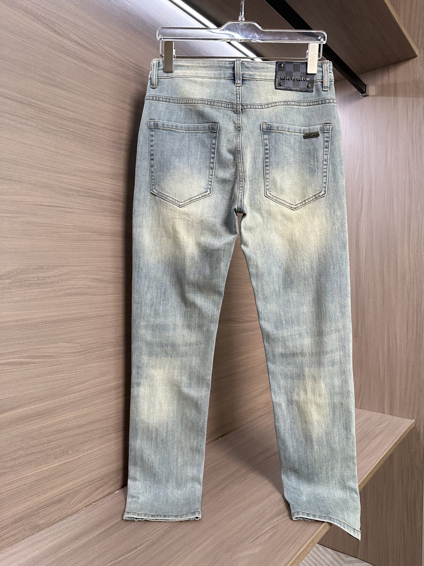 LV一比一男士牛仔褲淺藍復古水洗休閒款