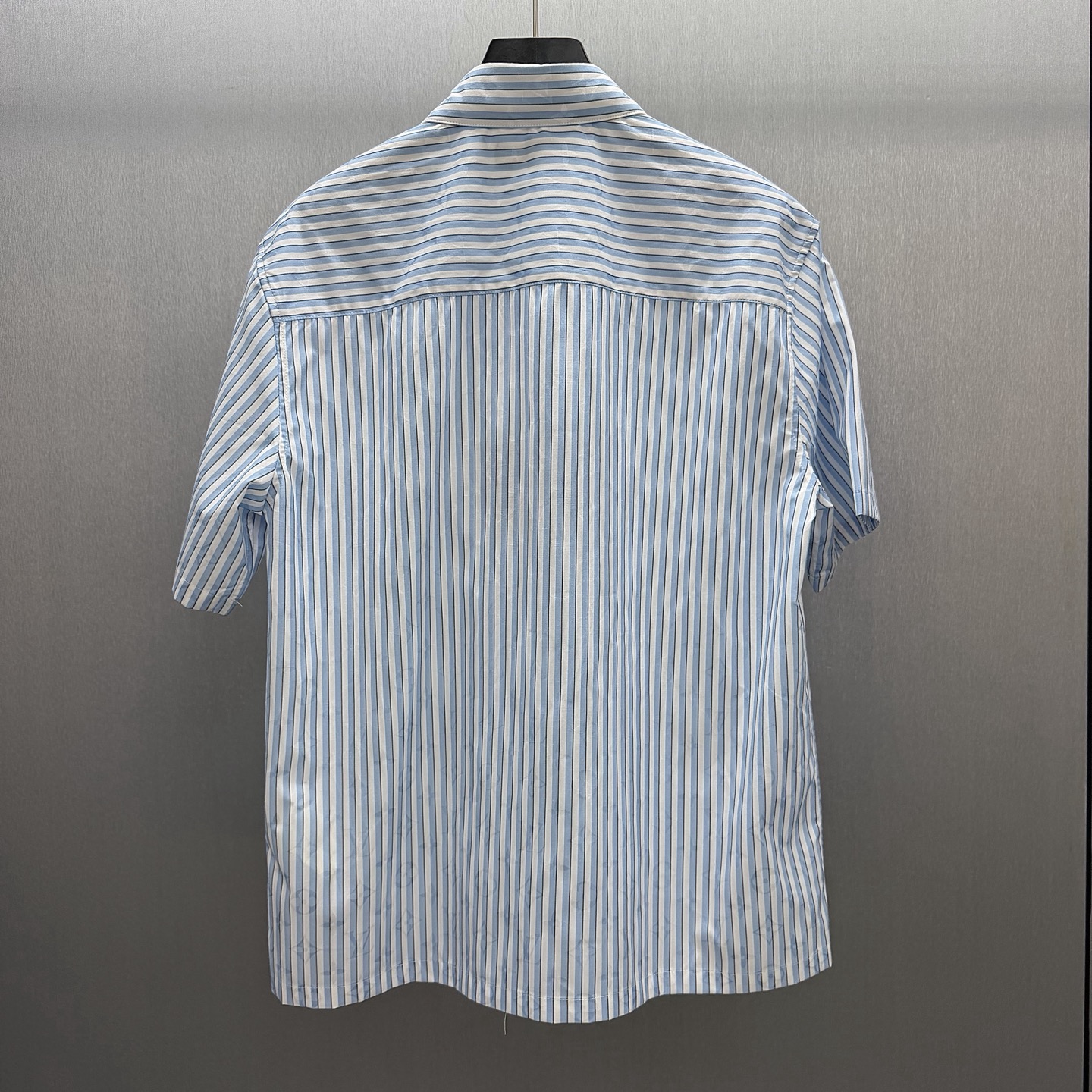 LV A貨 男款 條紋短袖襯衫 清爽直條設計 商務休閒風| 8 LV A貨 男款 條紋短袖襯衫 清爽直條設計 商務休閒風