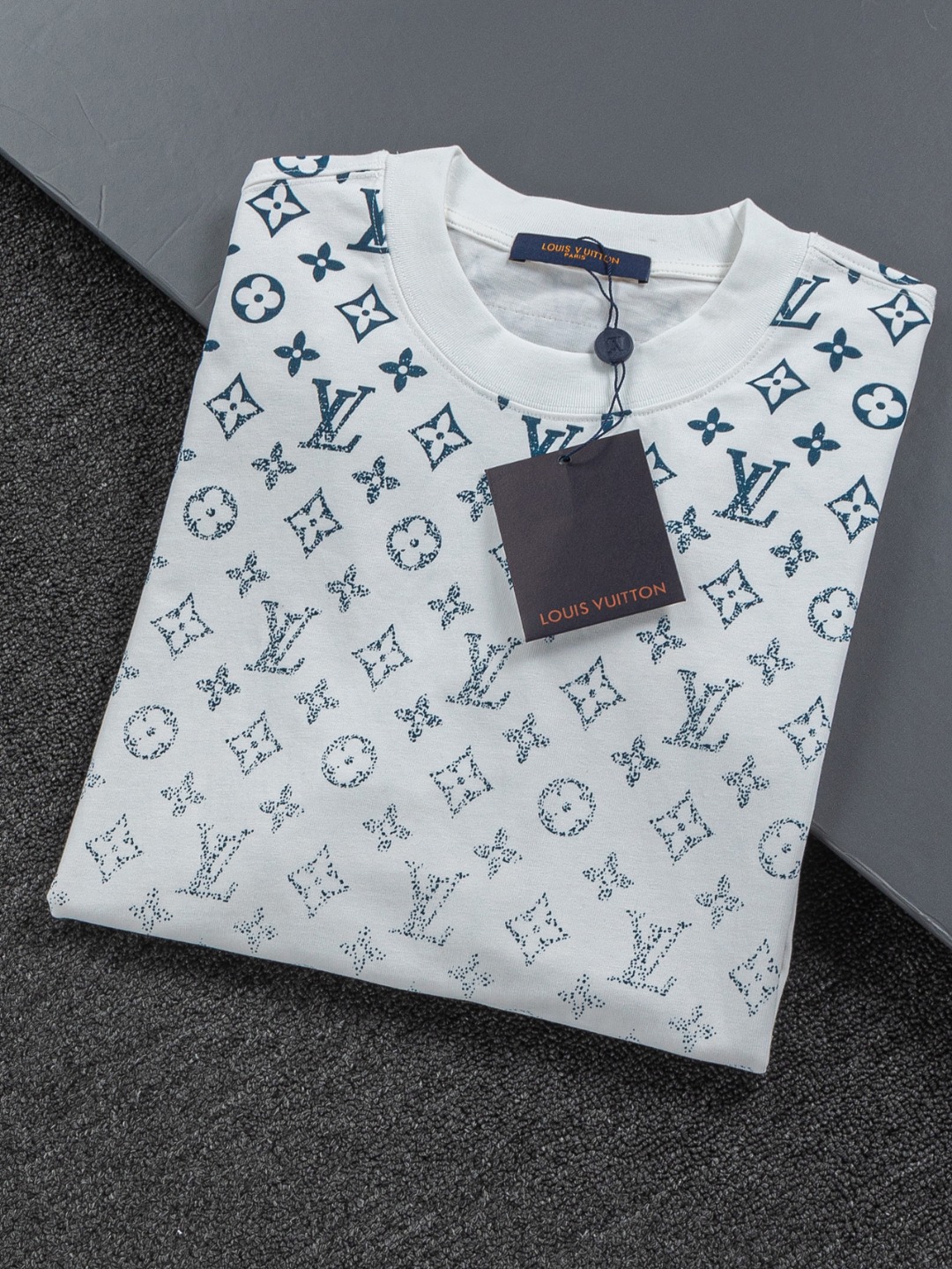 LV 高仿男款漸層Monogram提花短袖T恤 高級質感款