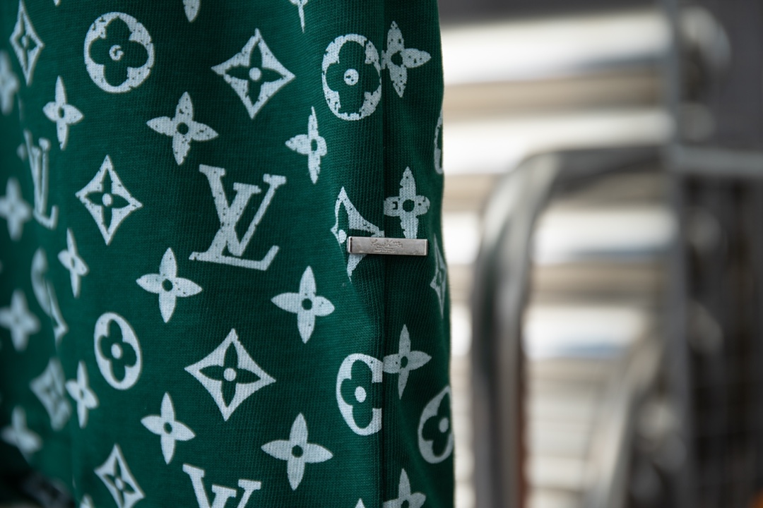 LV高仿綠色漸層Monogram滿版短袖T恤