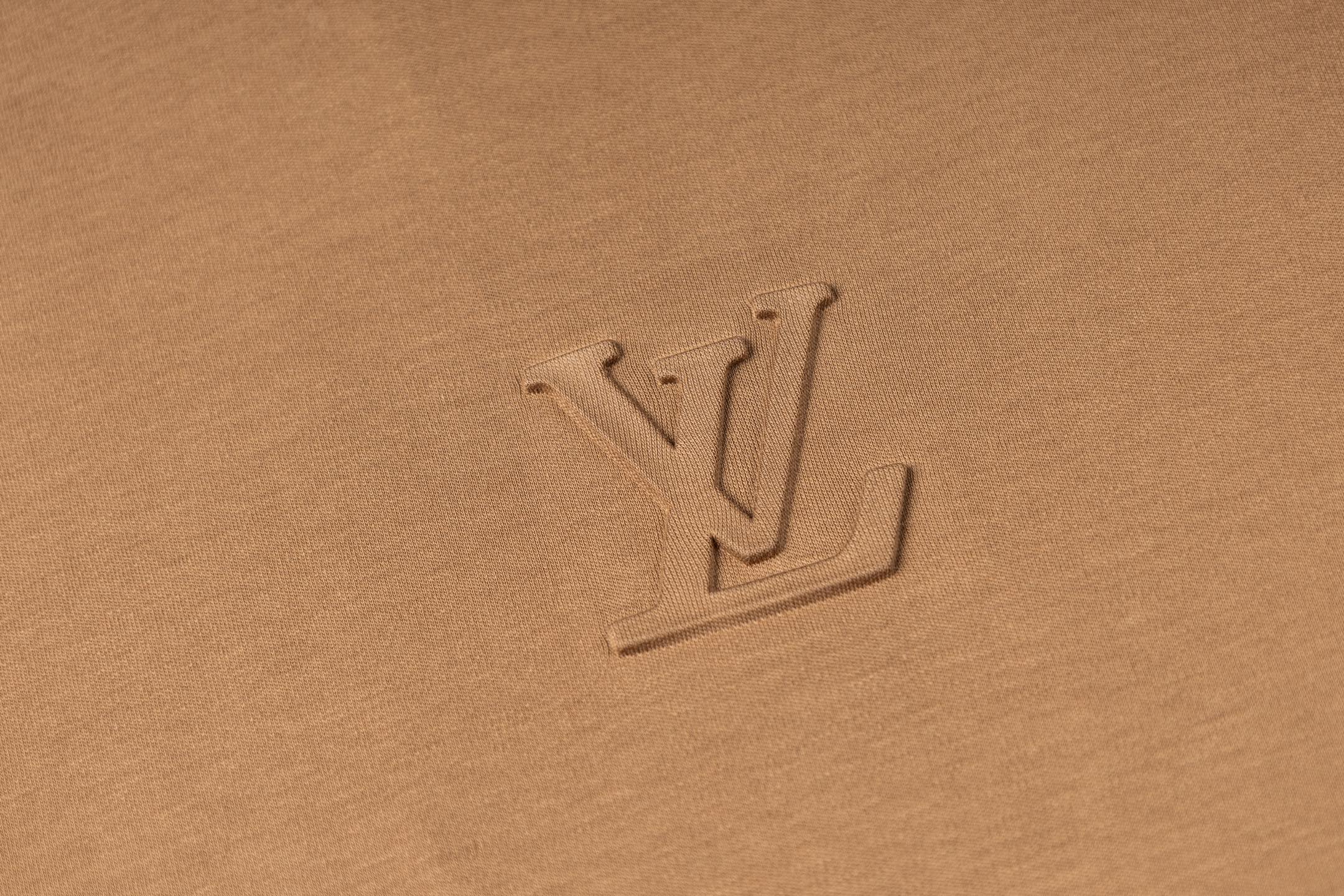 LV一比一立體壓紋Logo純色短袖T恤高端簡約百搭精品款| 9 LV一比一立體壓紋Logo純色短袖T恤高端簡約百搭精品款