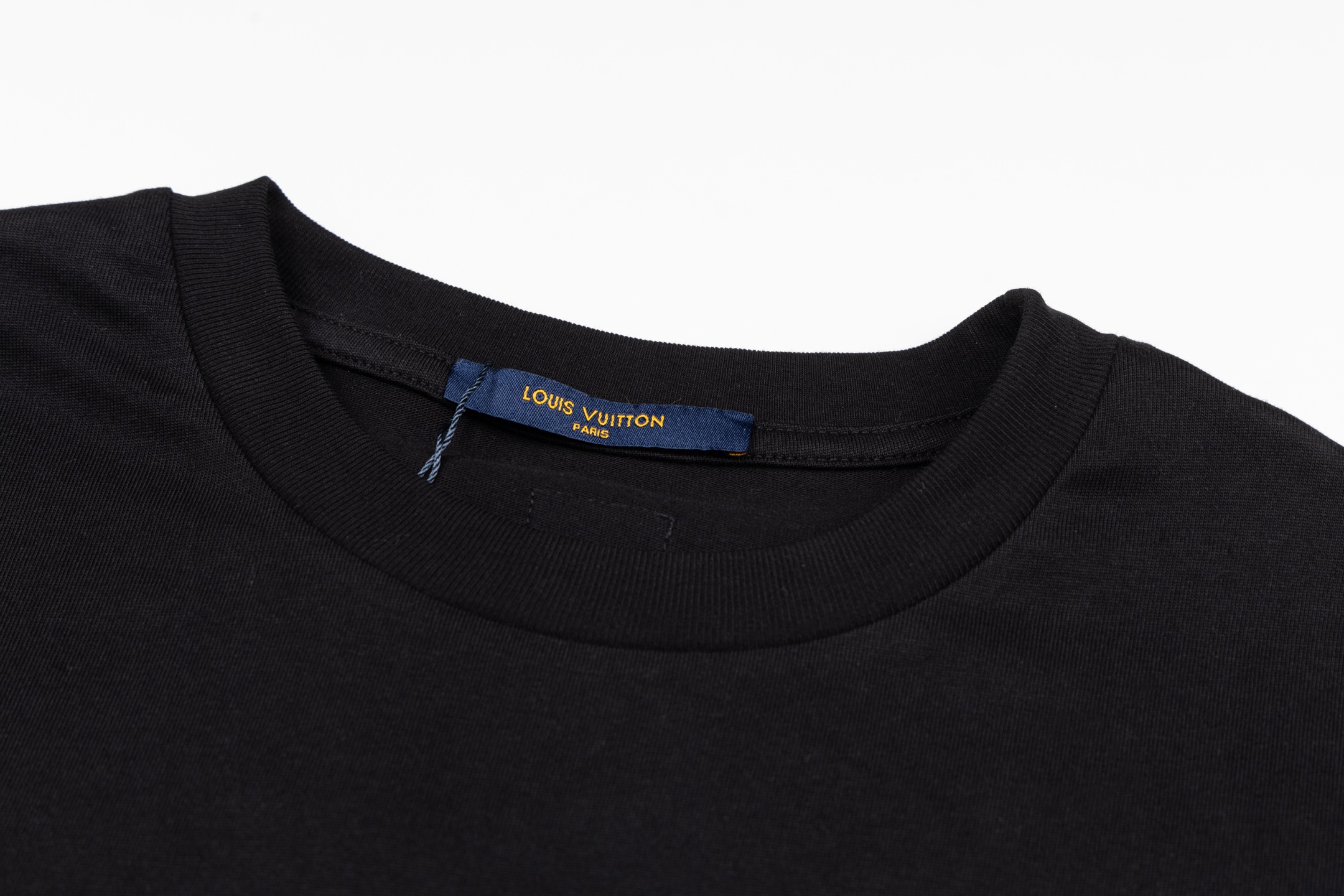 LV高仿水鑽刺繡字母短袖T恤高端時尚精品百搭款| 11 LV高仿水鑽刺繡字母短袖T恤高端時尚精品百搭款