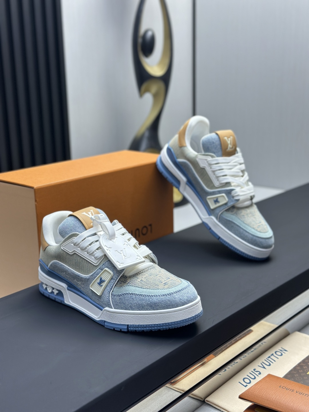 LV 高仿 Trainer 丹寧Monogram藍色拼接運動鞋