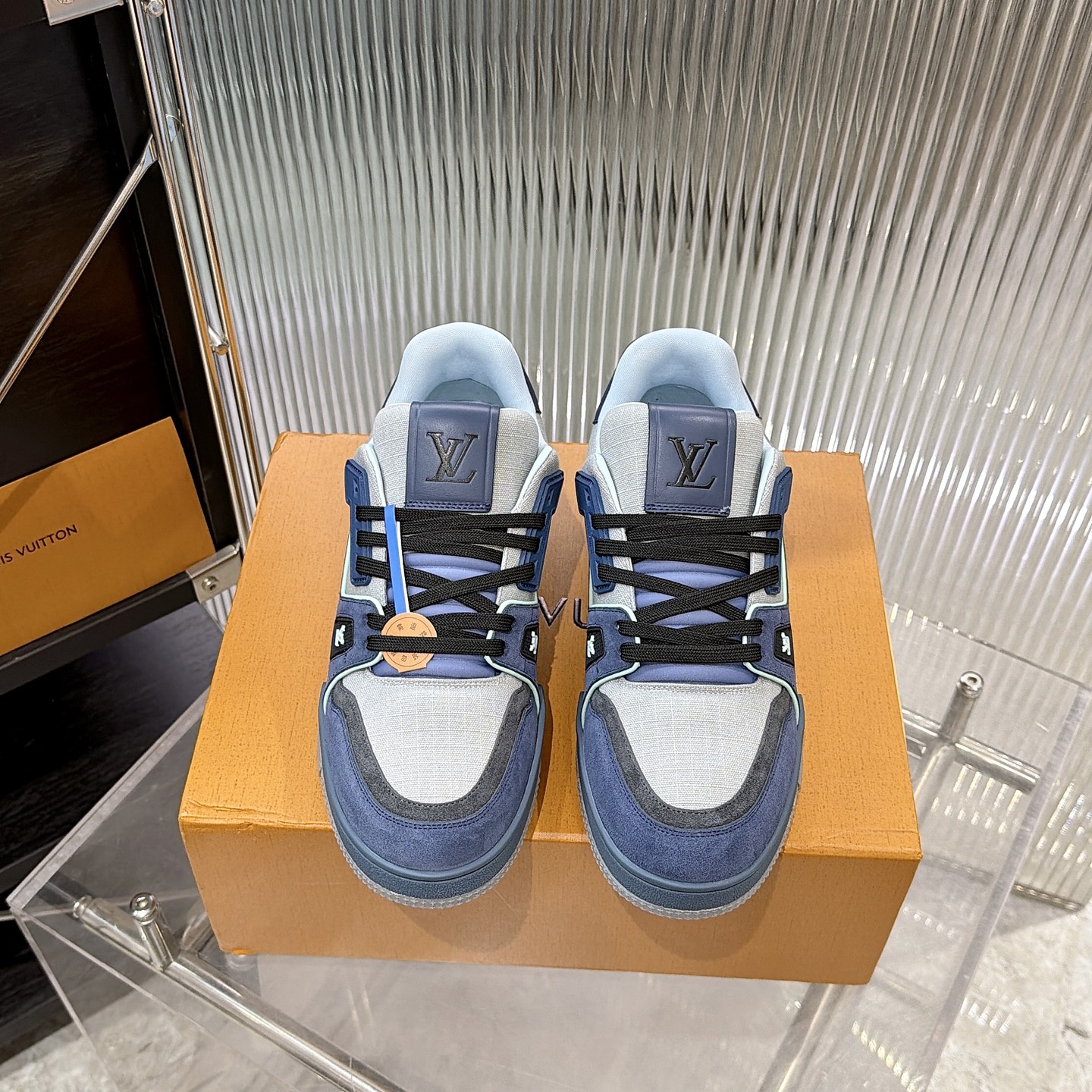 LV 一比一 Trainer 藍灰拼色麂皮休閒鞋