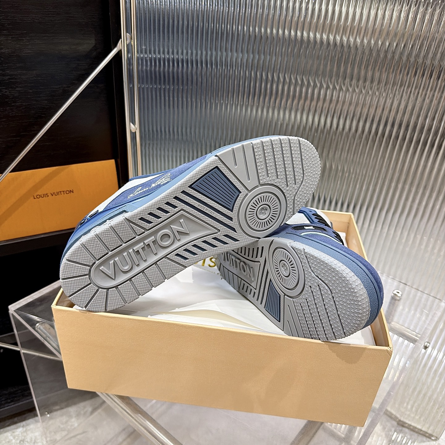 LV 一比一 Trainer 藍灰拼色麂皮休閒鞋