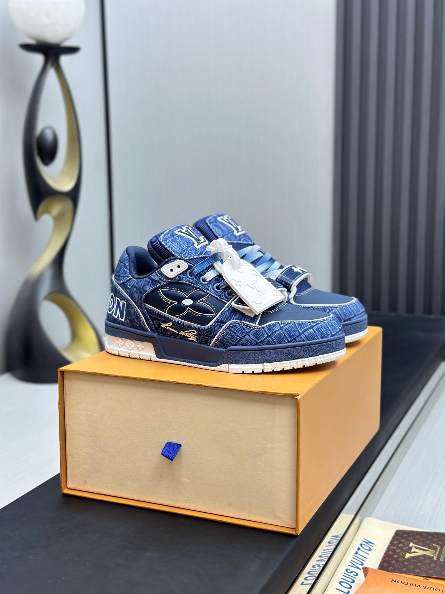 LV A貨蓝色丹寧Trainer板鞋 男士时尚休闲运动鞋