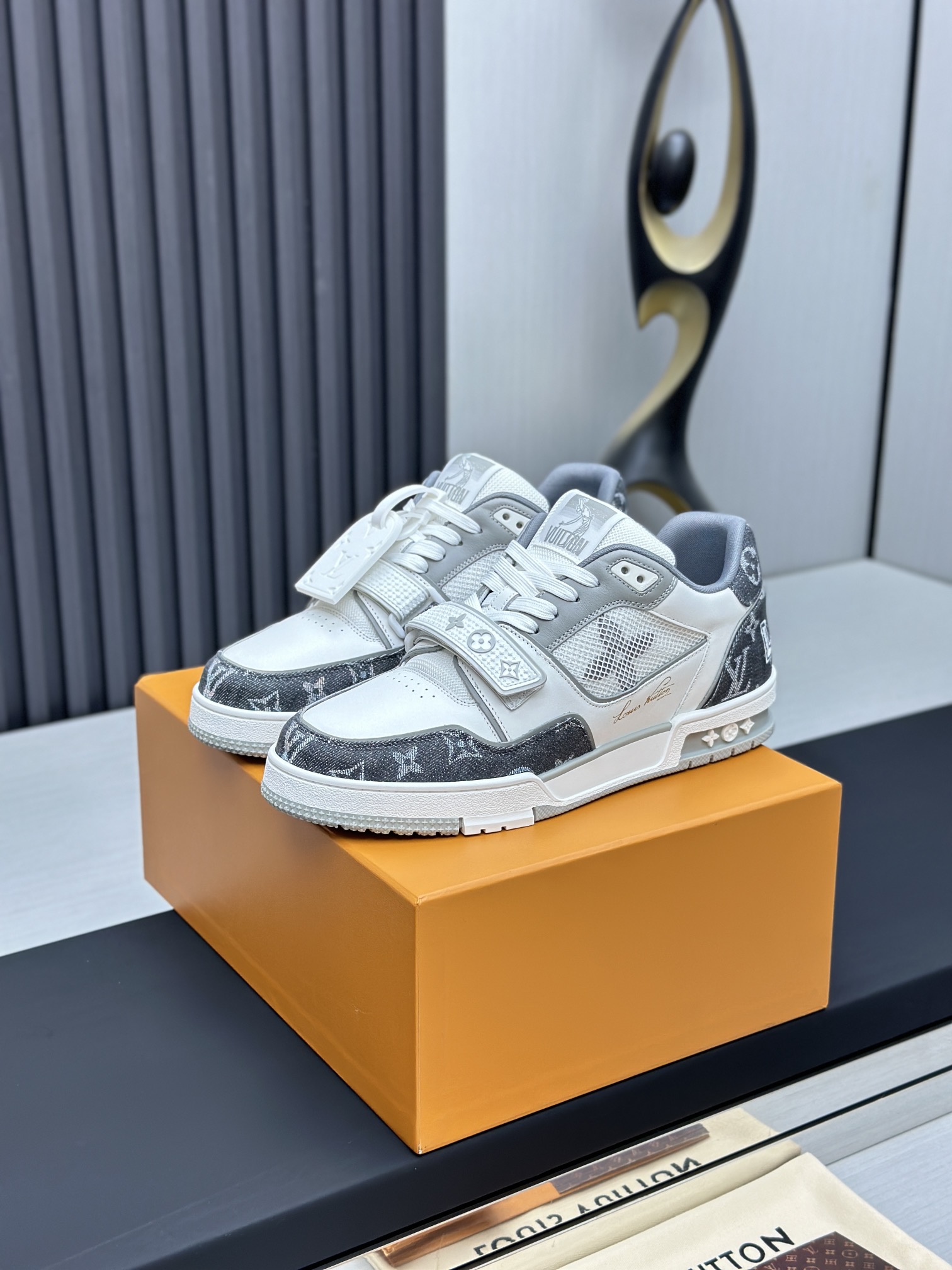 LV復刻 灰白Monogram Trainer运动鞋 男士低帮休闲鞋