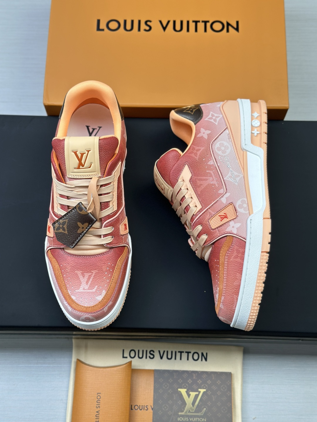 LV復刻 Trainer 粉橘漸層老花運動鞋 女款時尚休閒板鞋| 8 LV復刻 Trainer 粉橘漸層老花運動鞋 女款時尚休閒板鞋