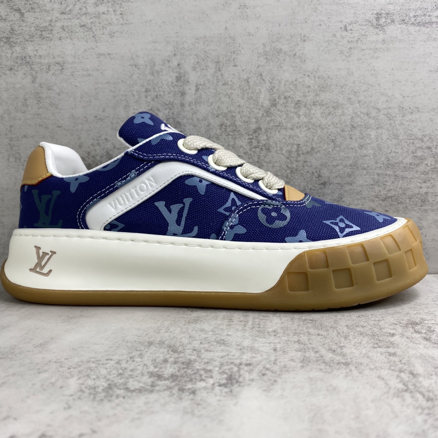 LV 原單 Trainer Maxi 藍色 Monogram 厚底運動鞋| 10 LV 原單 Trainer Maxi 藍色 Monogram 厚底運動鞋