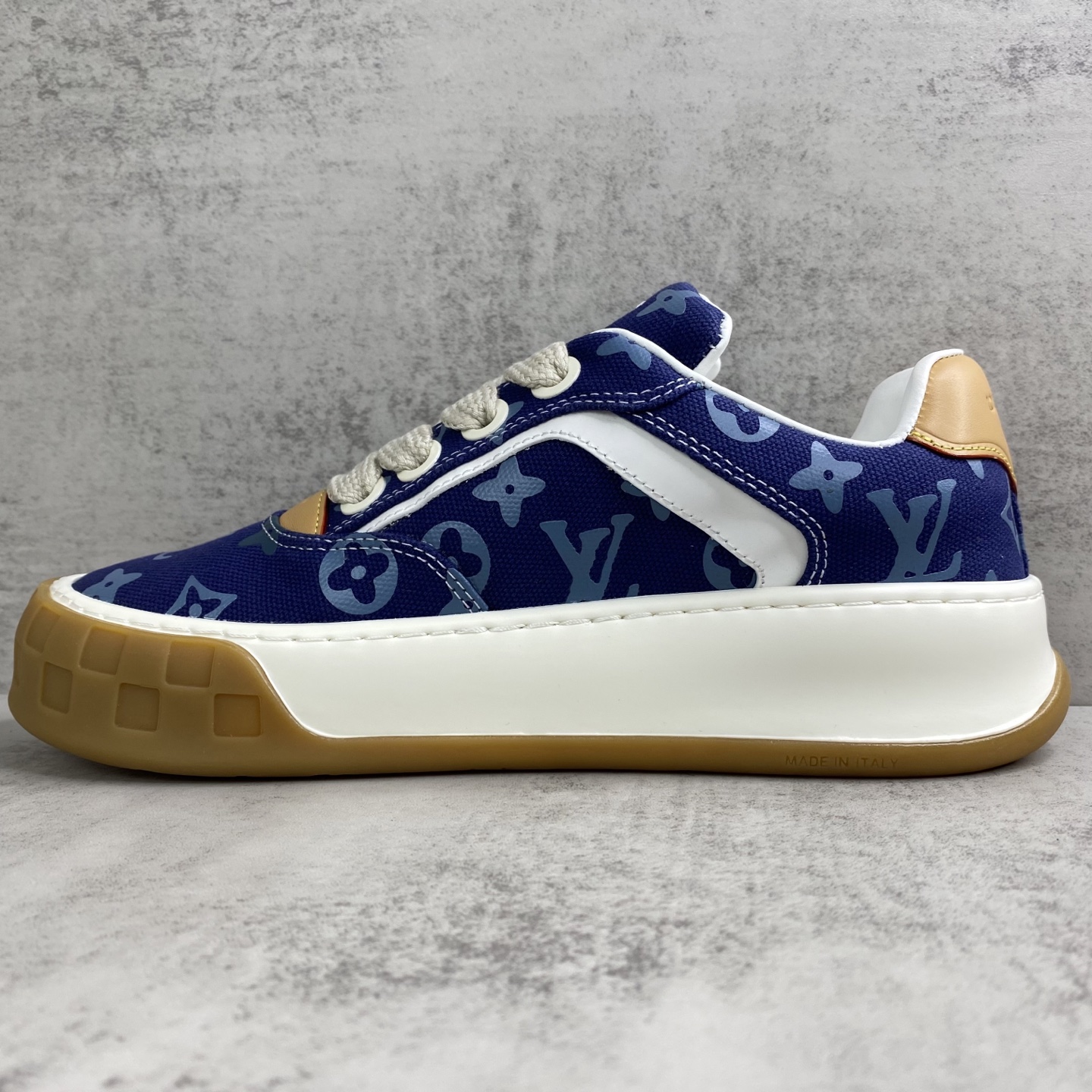 LV 原單 Trainer Maxi 藍色 Monogram 厚底運動鞋| 9 LV 原單 Trainer Maxi 藍色 Monogram 厚底運動鞋