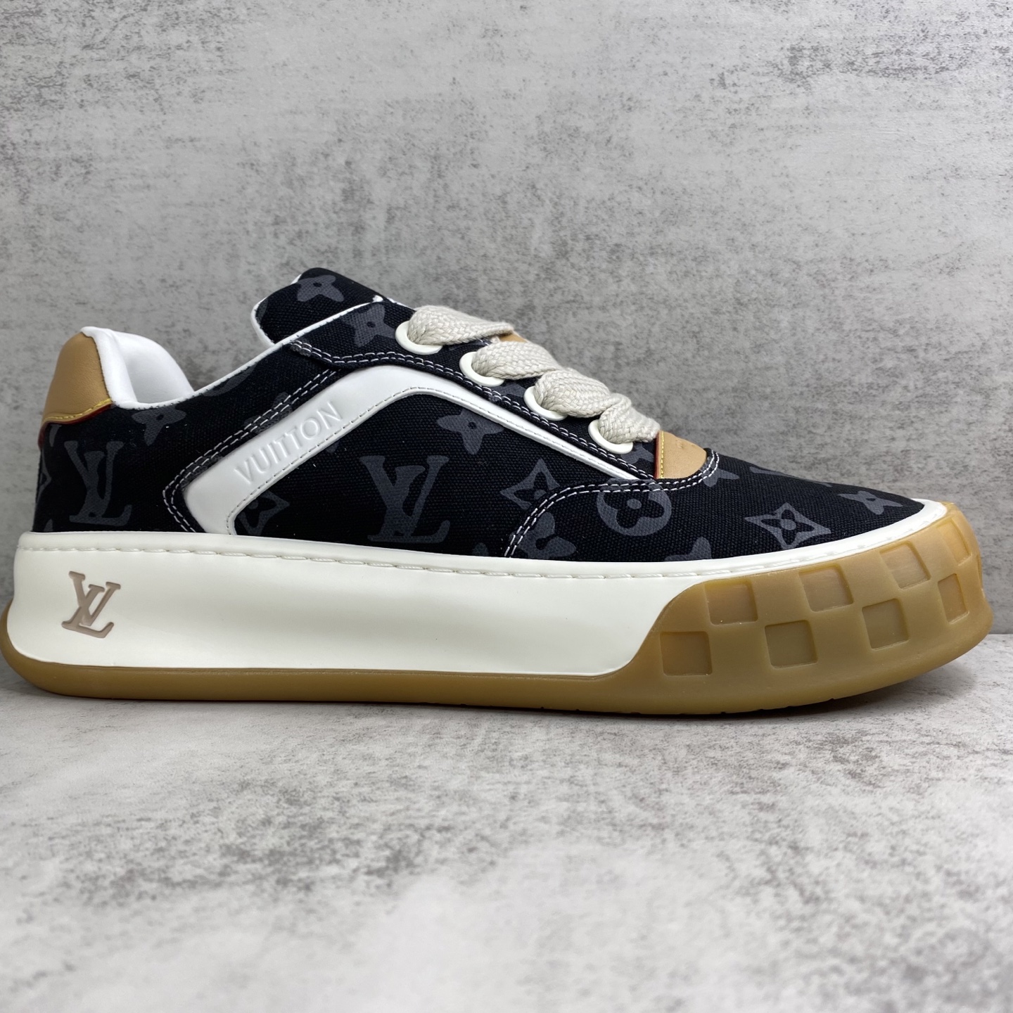 LV 高仿 Trainer Maxi Monogram 深藍帆布厚底休閒鞋
