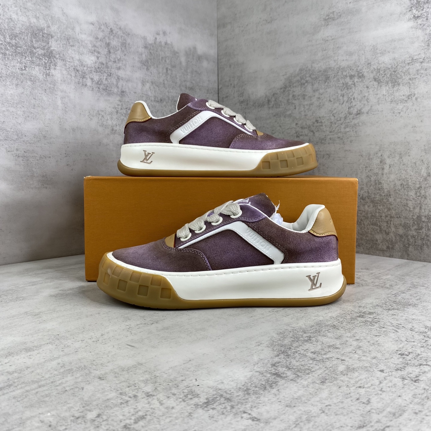 LV 原單 Trainer Maxi 紫色麂皮厚底休閒鞋