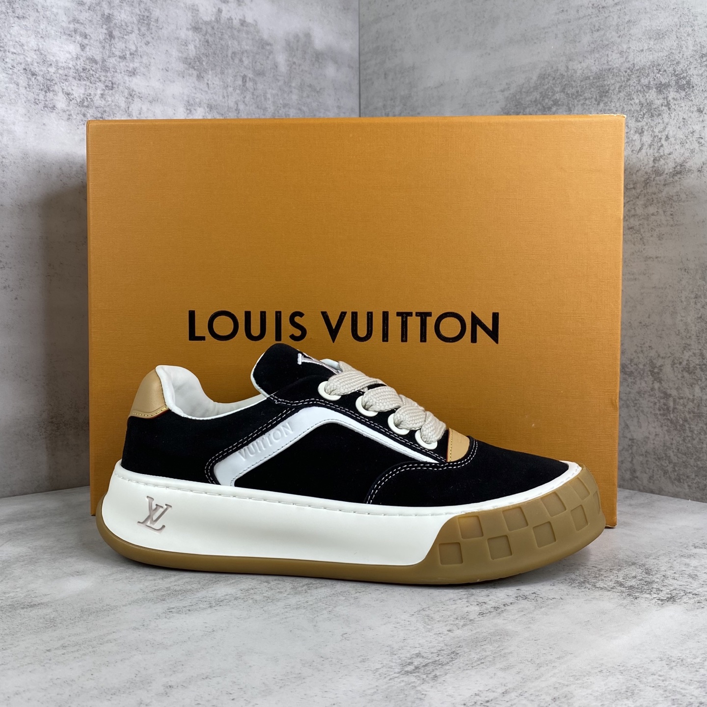 LV A貨 Trainer Maxi 黑色麂皮厚底運動鞋