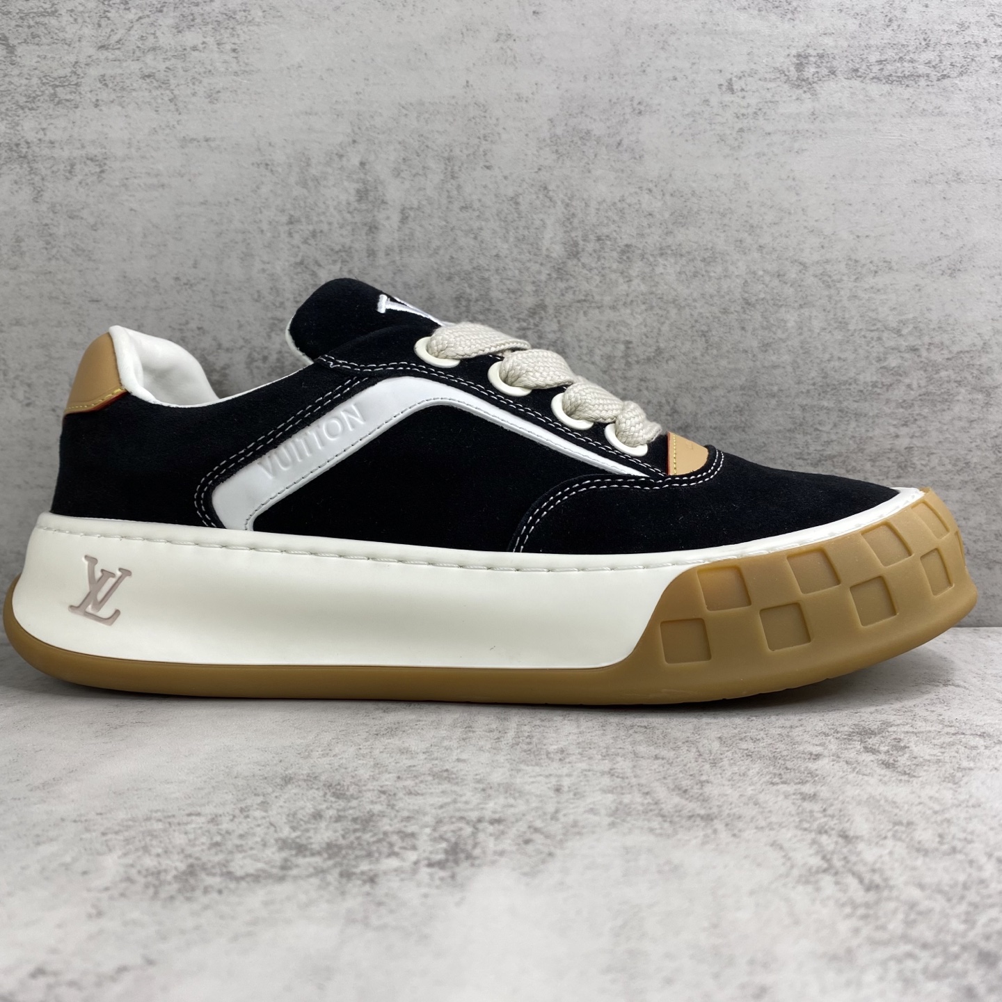 LV A貨 Trainer Maxi 黑色麂皮厚底運動鞋