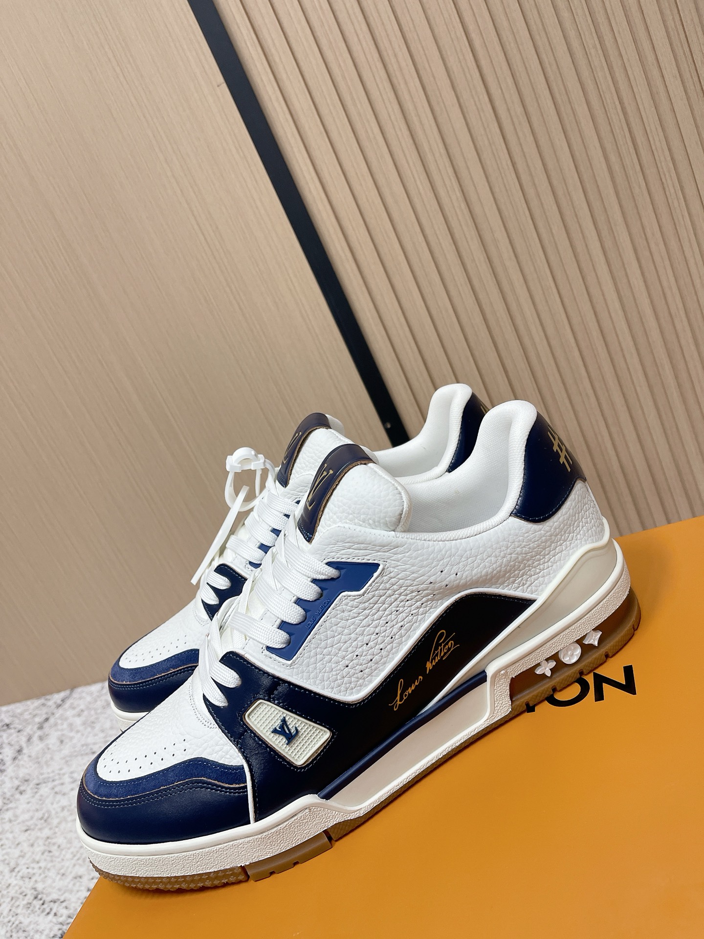 LV一比一 Trainer低幫運動鞋 白藍拼色休閒鞋