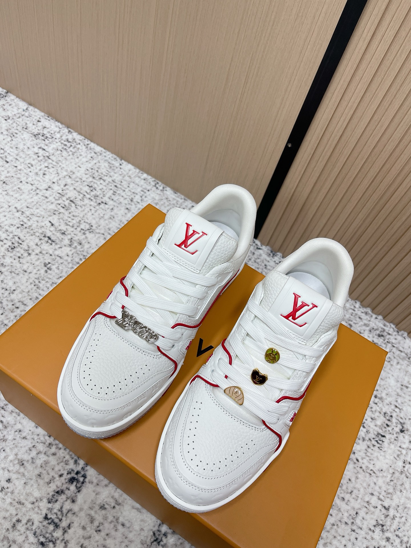 LV原單 Trainer休閒鞋 白紅拼色厚底運動鞋