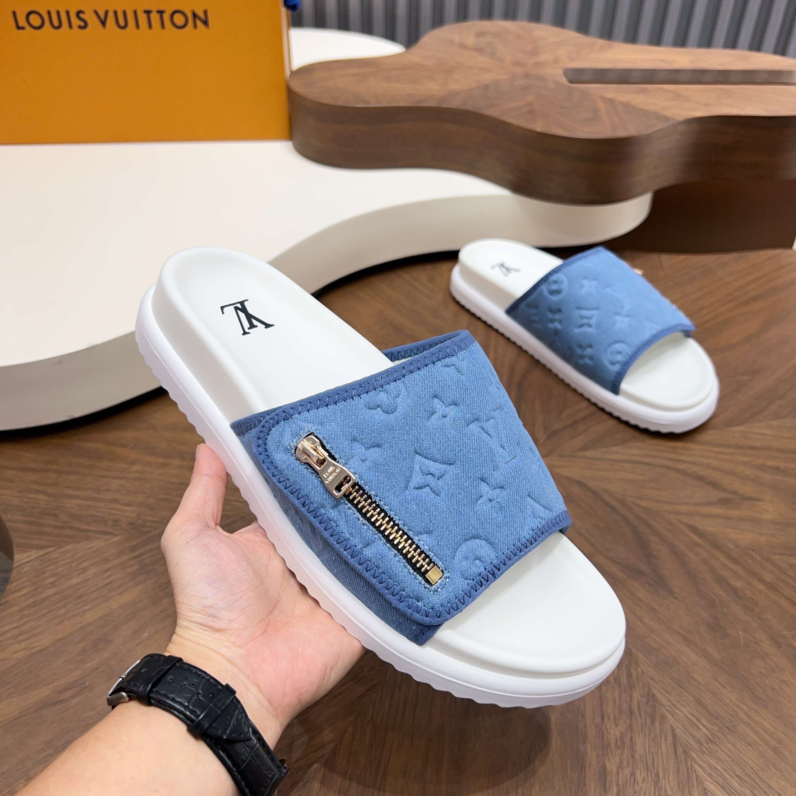 LV 一比一 男款 牛仔布Monogram拖鞋 拉鍊設計款| 14 LV 一比一 男款 牛仔布Monogram拖鞋 拉鍊設計款