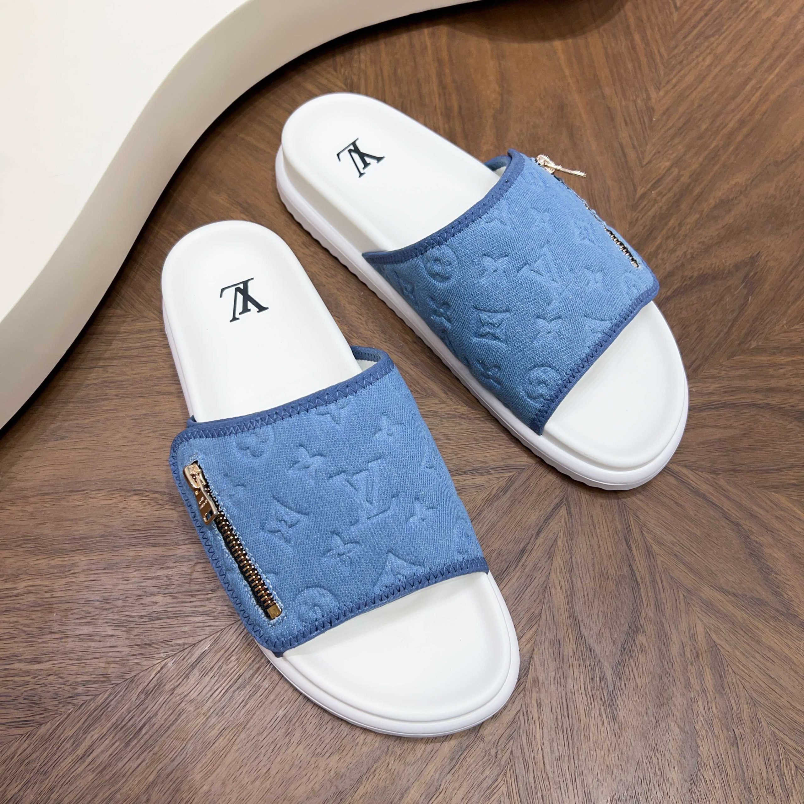 LV 一比一 男款 牛仔布Monogram拖鞋 拉鍊設計款| 8 LV 一比一 男款 牛仔布Monogram拖鞋 拉鍊設計款