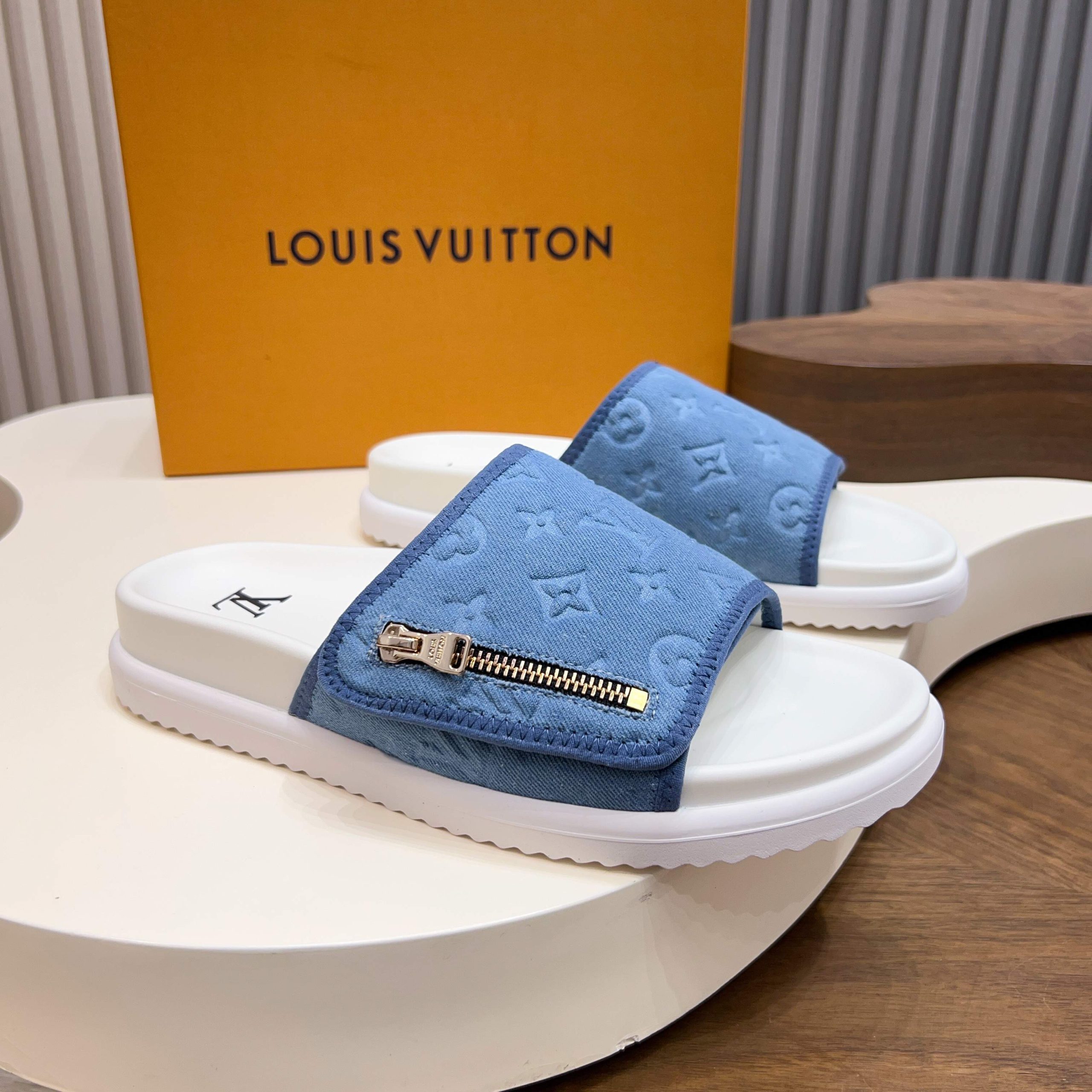 LV 一比一 男款 牛仔布Monogram拖鞋 拉鍊設計款| 7 LV 一比一 男款 牛仔布Monogram拖鞋 拉鍊設計款