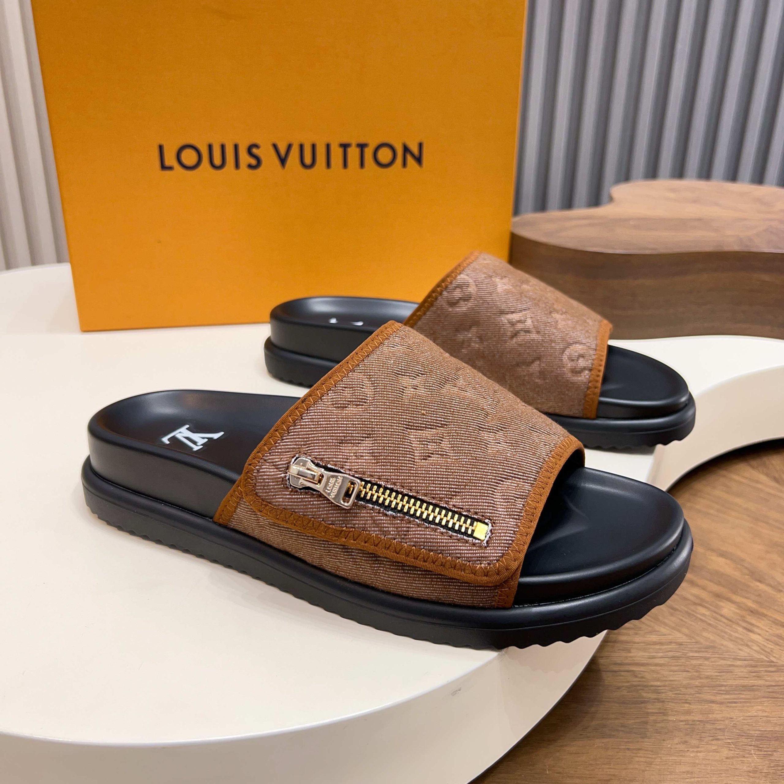 LV 原單 男款 棕色Monogram拖鞋 經典百搭款