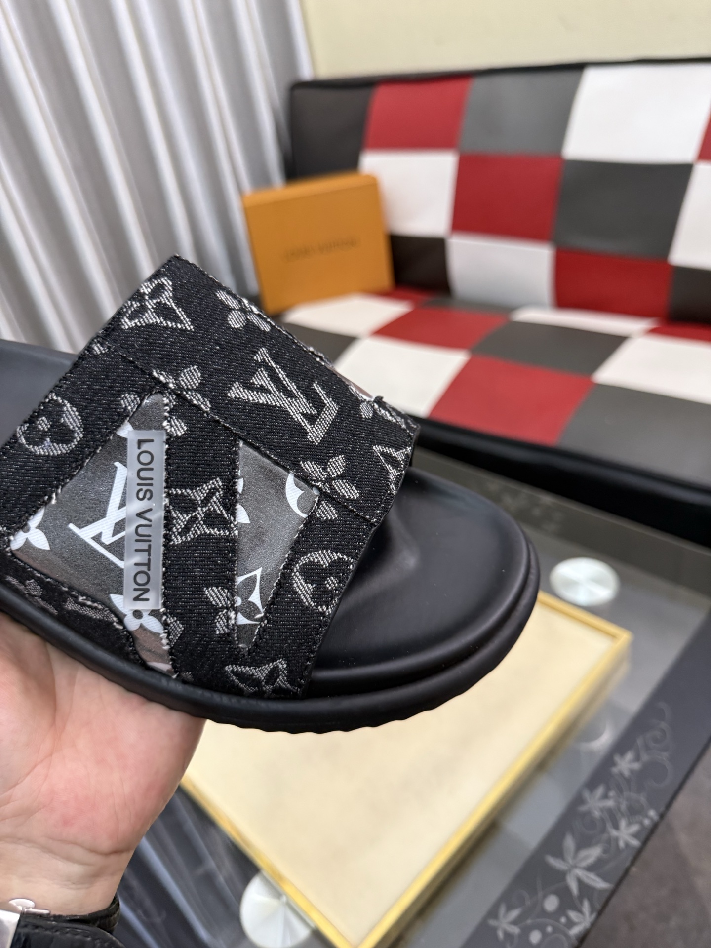 LV A貨 男款 拖鞋 拼接設計 黑灰配色 潮流街頭風