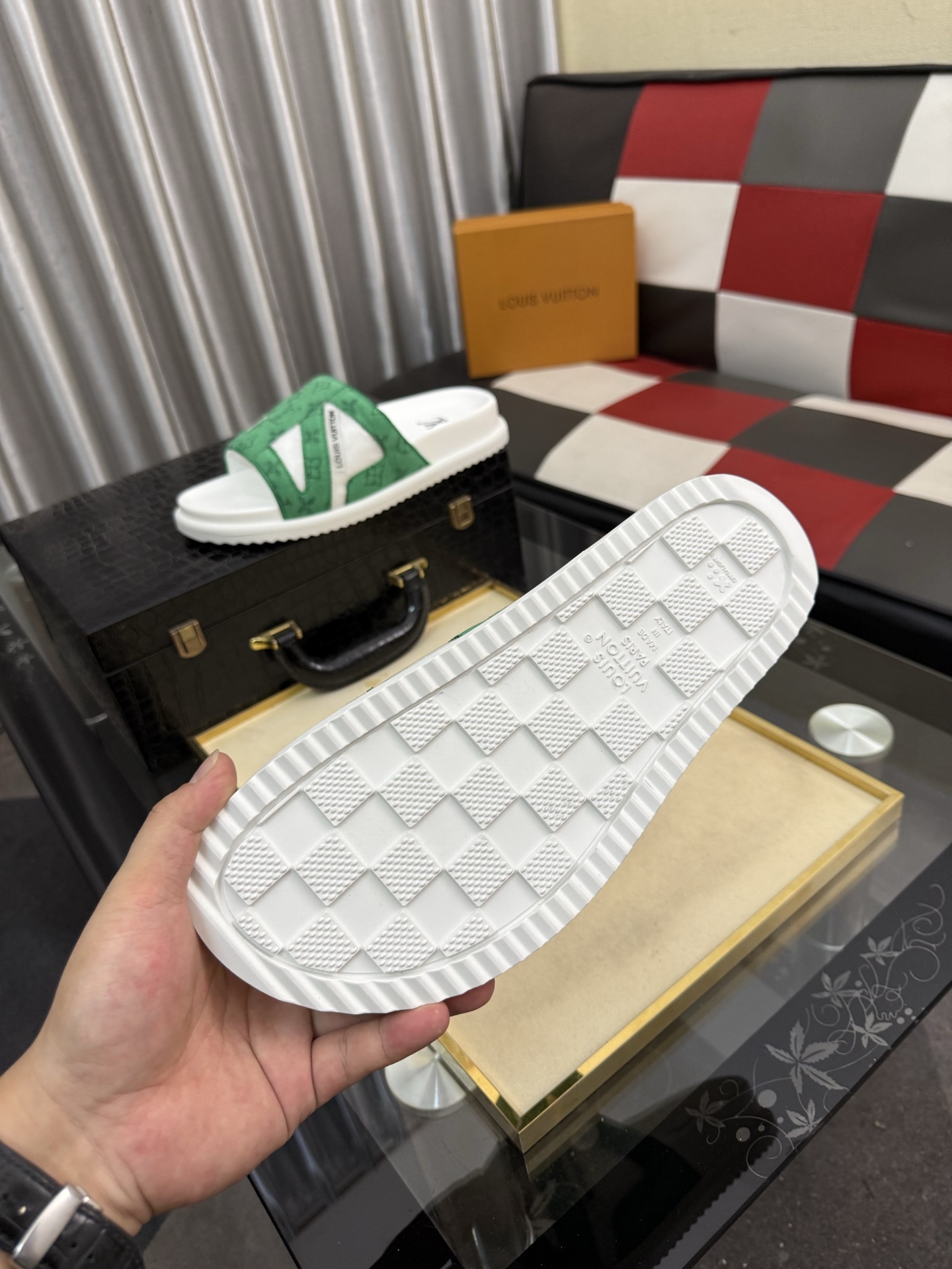 LV 一比一 男款 拖鞋 綠色 Monogram 拼接設計 潮流休閒風